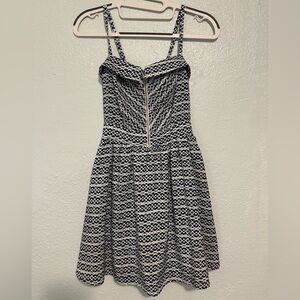 Dotti Blue & White Printed Mini Dress with Front Zip Size 6